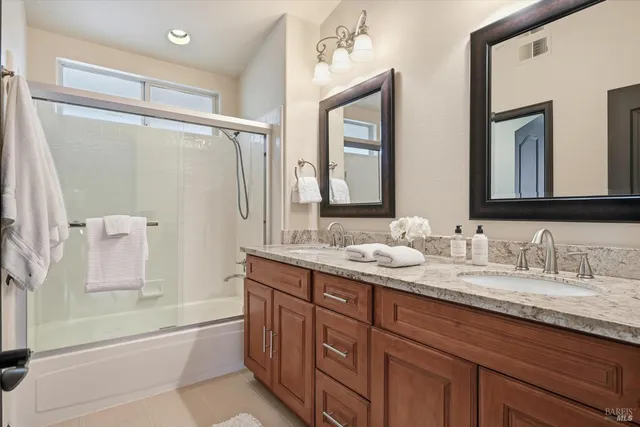 $1,669,000 | 28 South Newport Drive, Napa, CA 94559