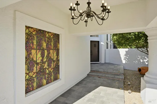 $1,669,000 | 28 South Newport Drive, Napa, CA 94559