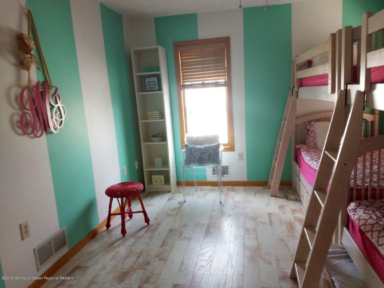 2 West 82nd Street Harvey Cedars, NJ 08008 - Photo 18 of 36 great kids' dorm