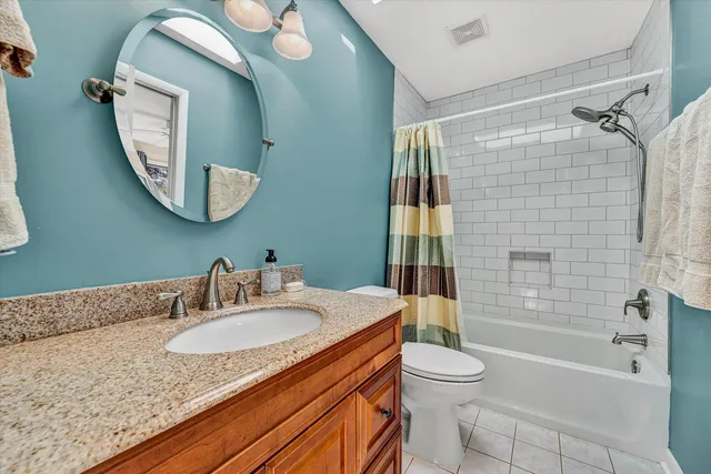 $710,000 | 80 Windlass Pointe Drive, Unit 80, Moneta, VA 24121