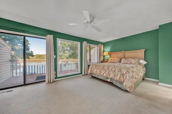 $678,000 | 80 Windlass Pointe Drive, Unit 80, Moneta, VA 24121