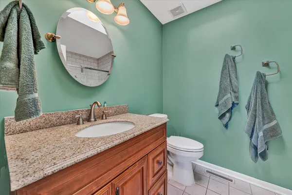 $678,000 | 80 Windlass Pointe Drive, Unit 80, Moneta, VA 24121