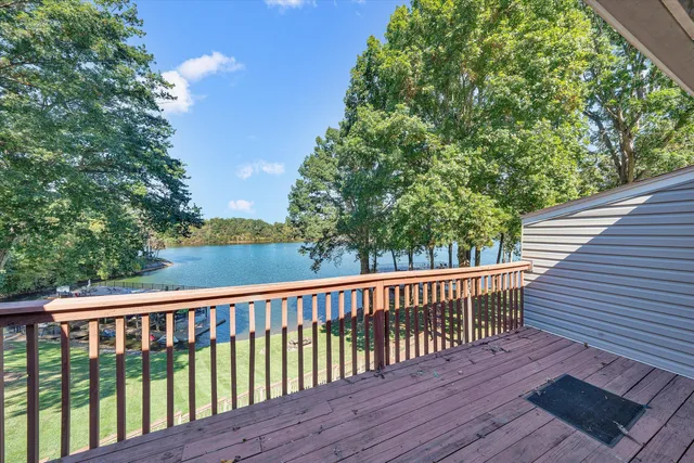 $710,000 | 80 Windlass Pointe Drive, Unit 80, Moneta, VA 24121