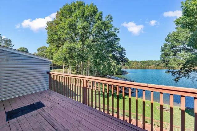 $710,000 | 80 Windlass Pointe Drive, Unit 80, Moneta, VA 24121