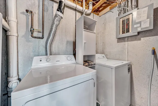 $710,000 | 80 Windlass Pointe Drive, Unit 80, Moneta, VA 24121