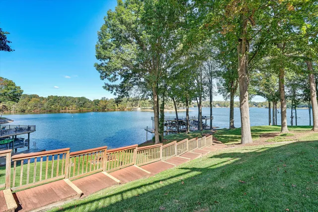 $710,000 | 80 Windlass Pointe Drive, Unit 80, Moneta, VA 24121