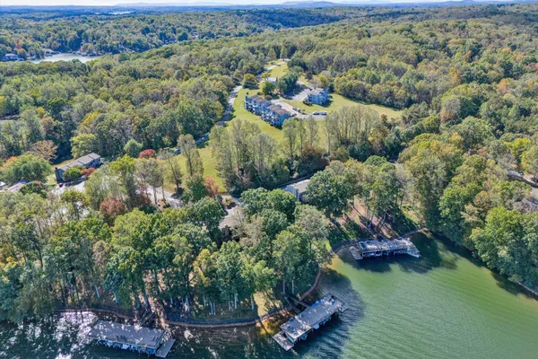 $678,000 | 80 Windlass Pointe Drive, Unit 80, Moneta, VA 24121