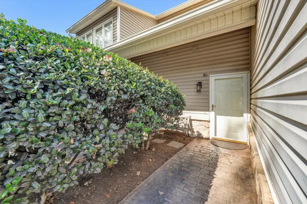 $678,000 | 80 Windlass Pointe Drive, Unit 80, Moneta, VA 24121