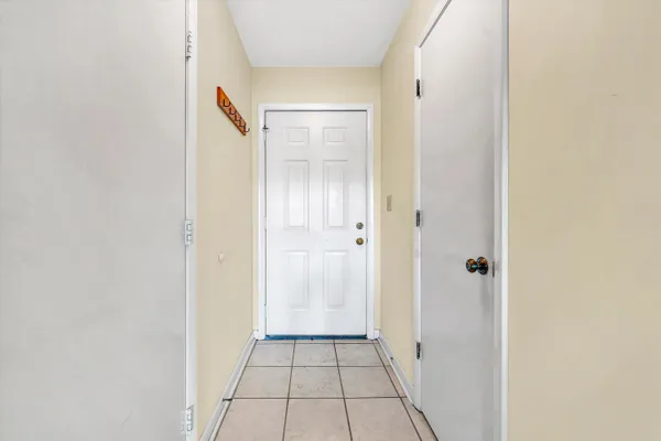 $678,000 | 80 Windlass Pointe Drive, Unit 80, Moneta, VA 24121