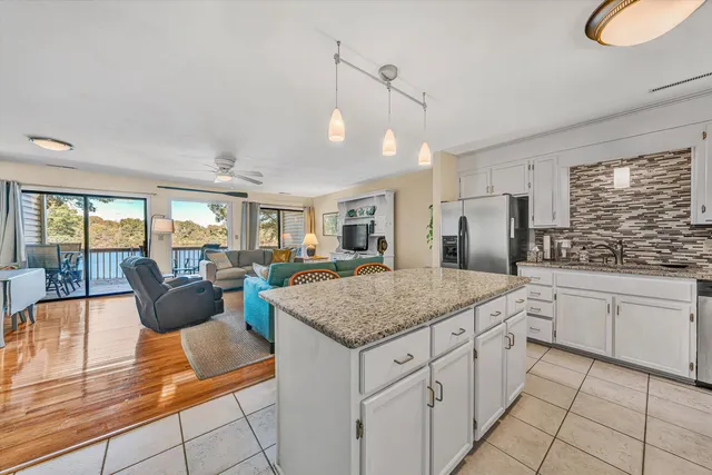 $710,000 | 80 Windlass Pointe Drive, Unit 80, Moneta, VA 24121