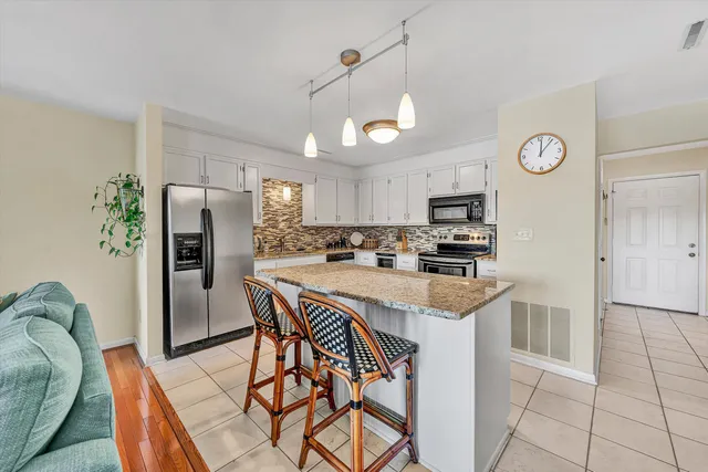 $710,000 | 80 Windlass Pointe Drive, Unit 80, Moneta, VA 24121