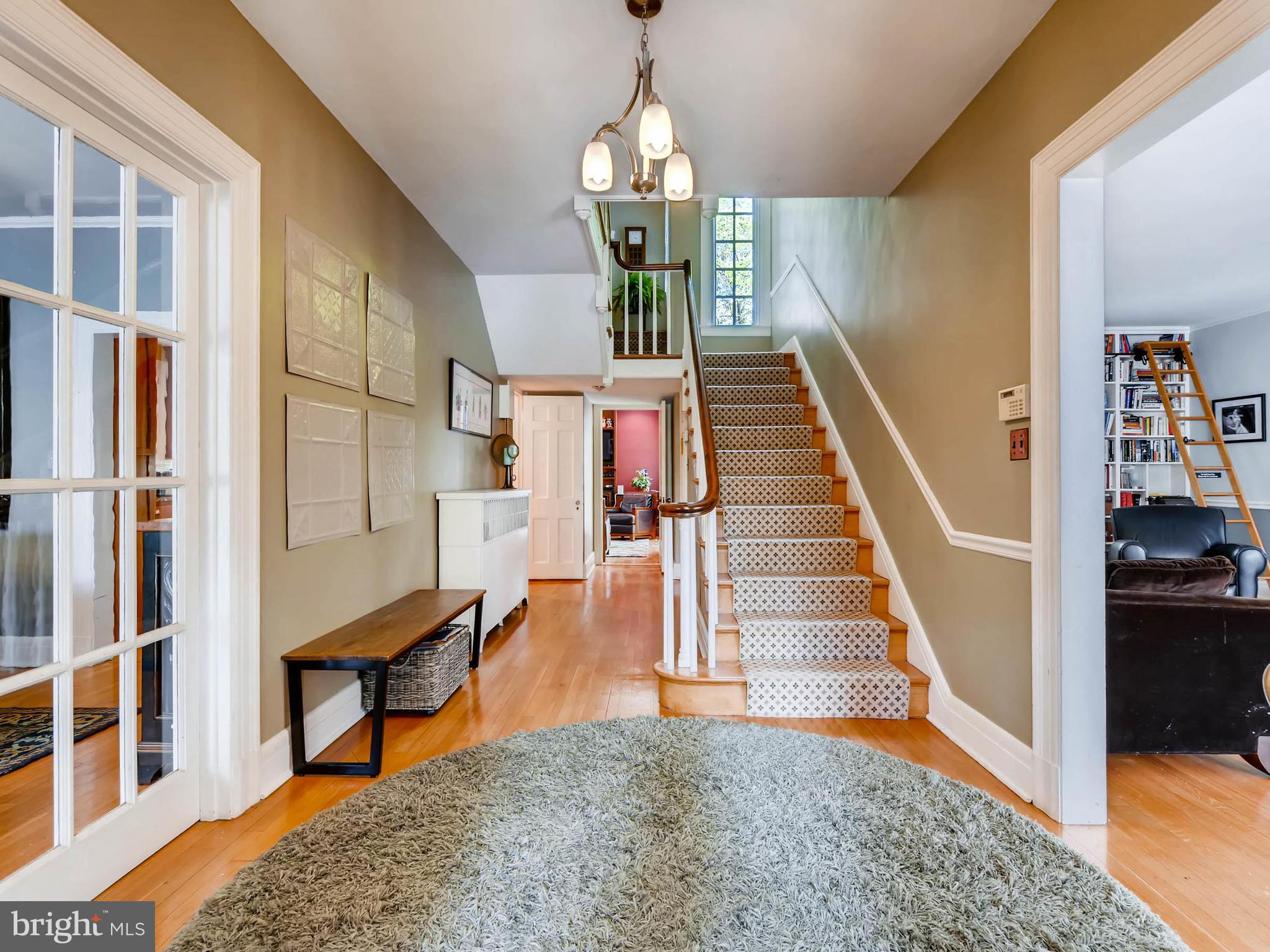 6 St Martins Road Baltimore, MD 21218 - Photo 4 of 21 Welcoming entryway