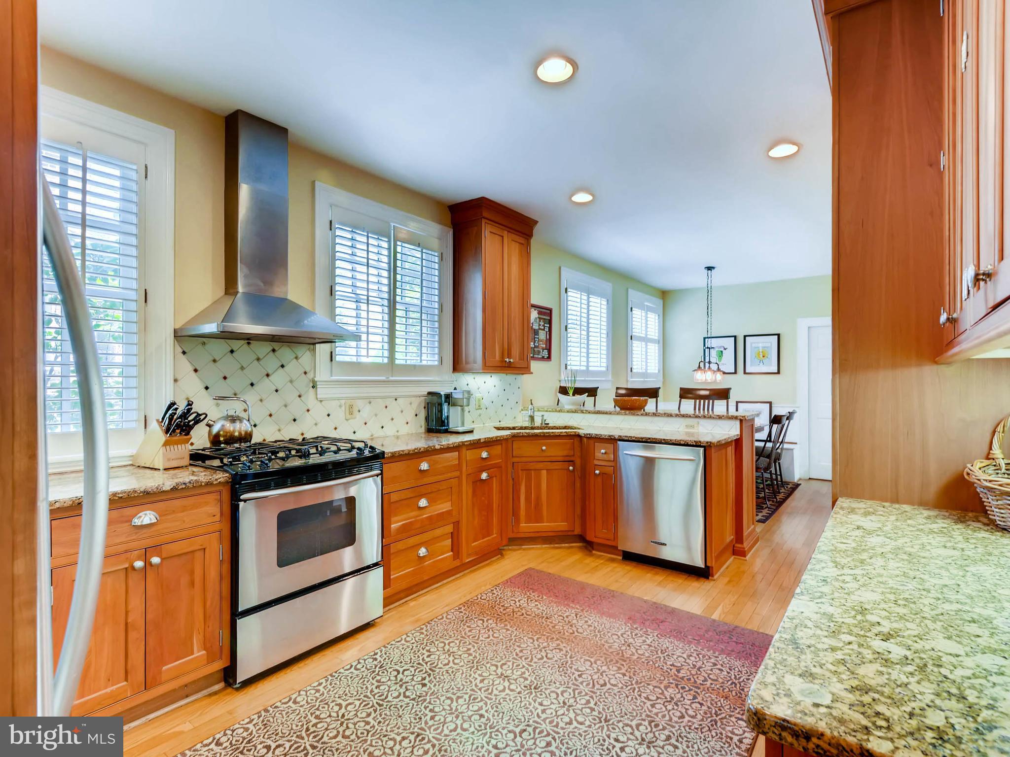 6 St Martins Road Baltimore, MD 21218 - Photo 10 of 21 Opens to eat in area as well as family room