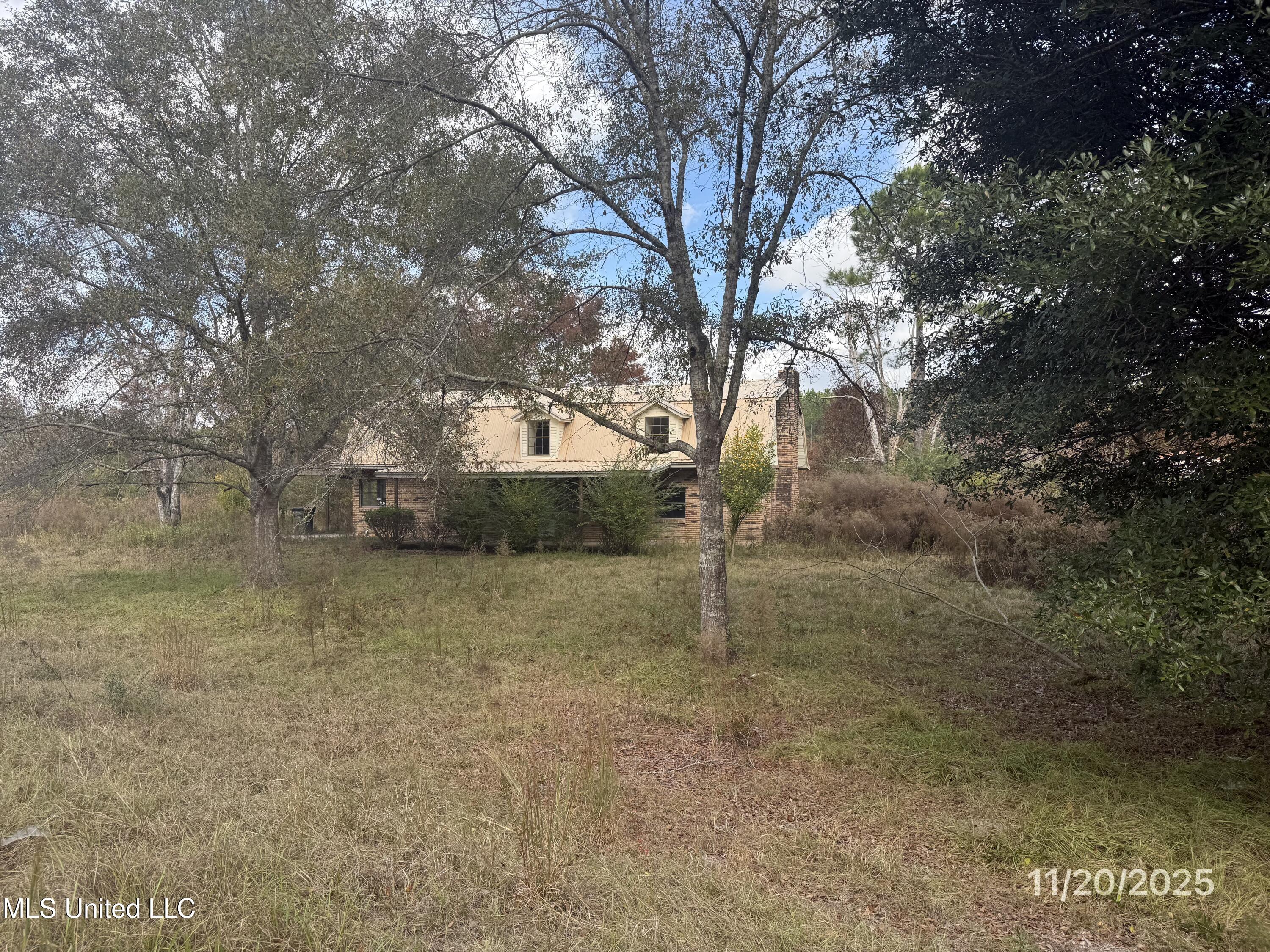 18204 South Gaylord Road Saucier, MS 39574 - Photo 2 of 9 IMG_1761