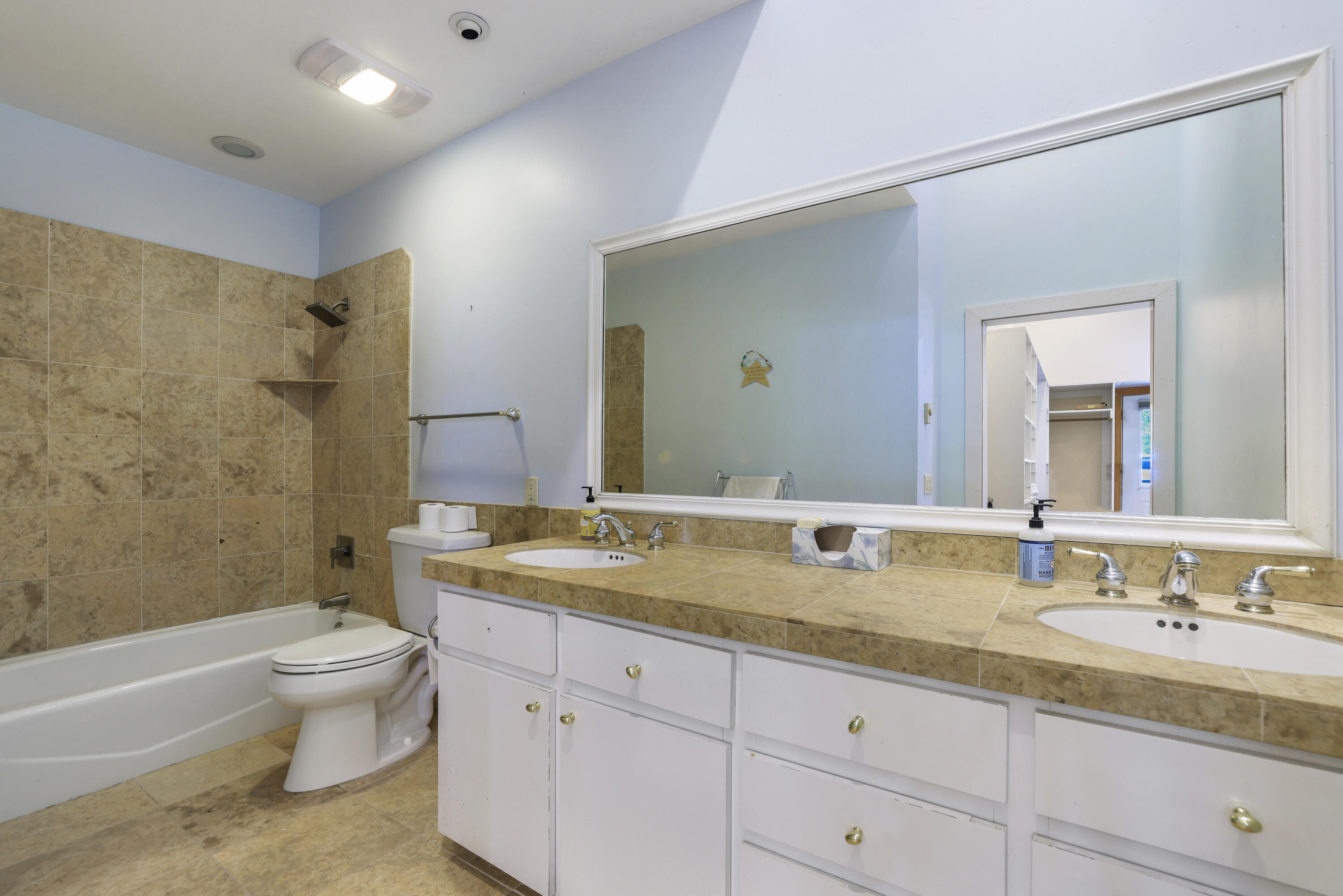 15 Lower Broadford Road Bellevue, ID 83313 - Photo 27 of 57 Master Bathroom