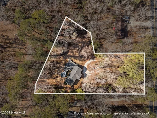 $299,000 | 9925 Highway 53, Burgaw, NC 28425
