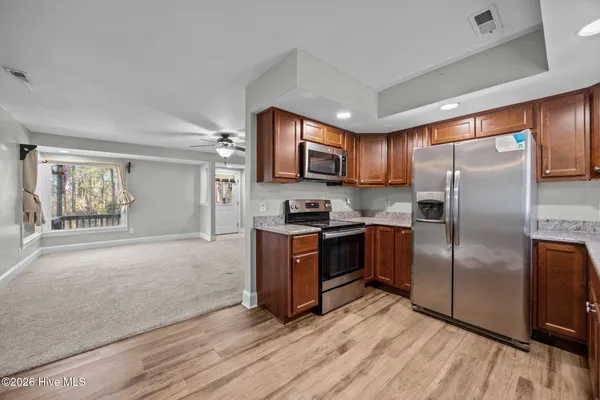 $299,000 | 9925 Highway 53, Burgaw, NC 28425