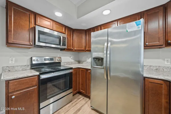 $299,000 | 9925 Highway 53, Burgaw, NC 28425