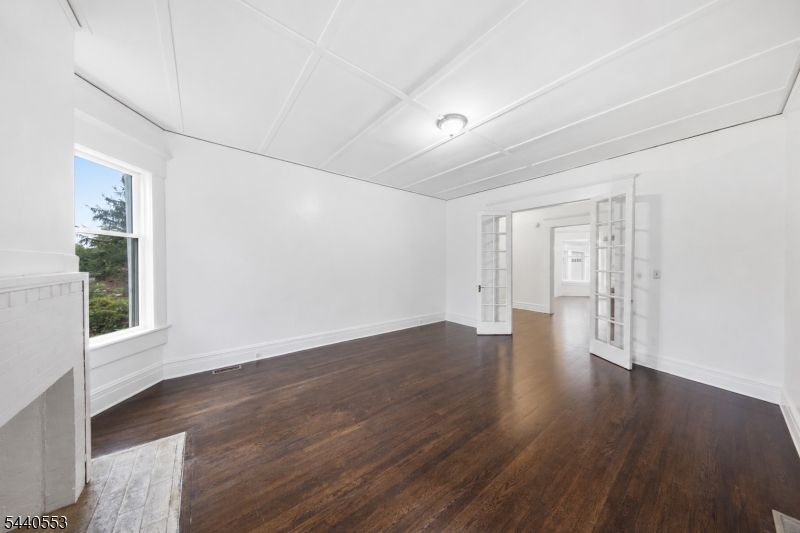 539 South Beverwyck Road Parsippany, NJ 07054 - Photo 10 of 48