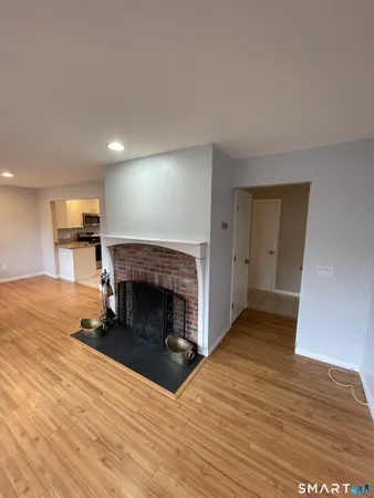 $2,990 | 34 Rossi Avenue, Stonington, CT 06379