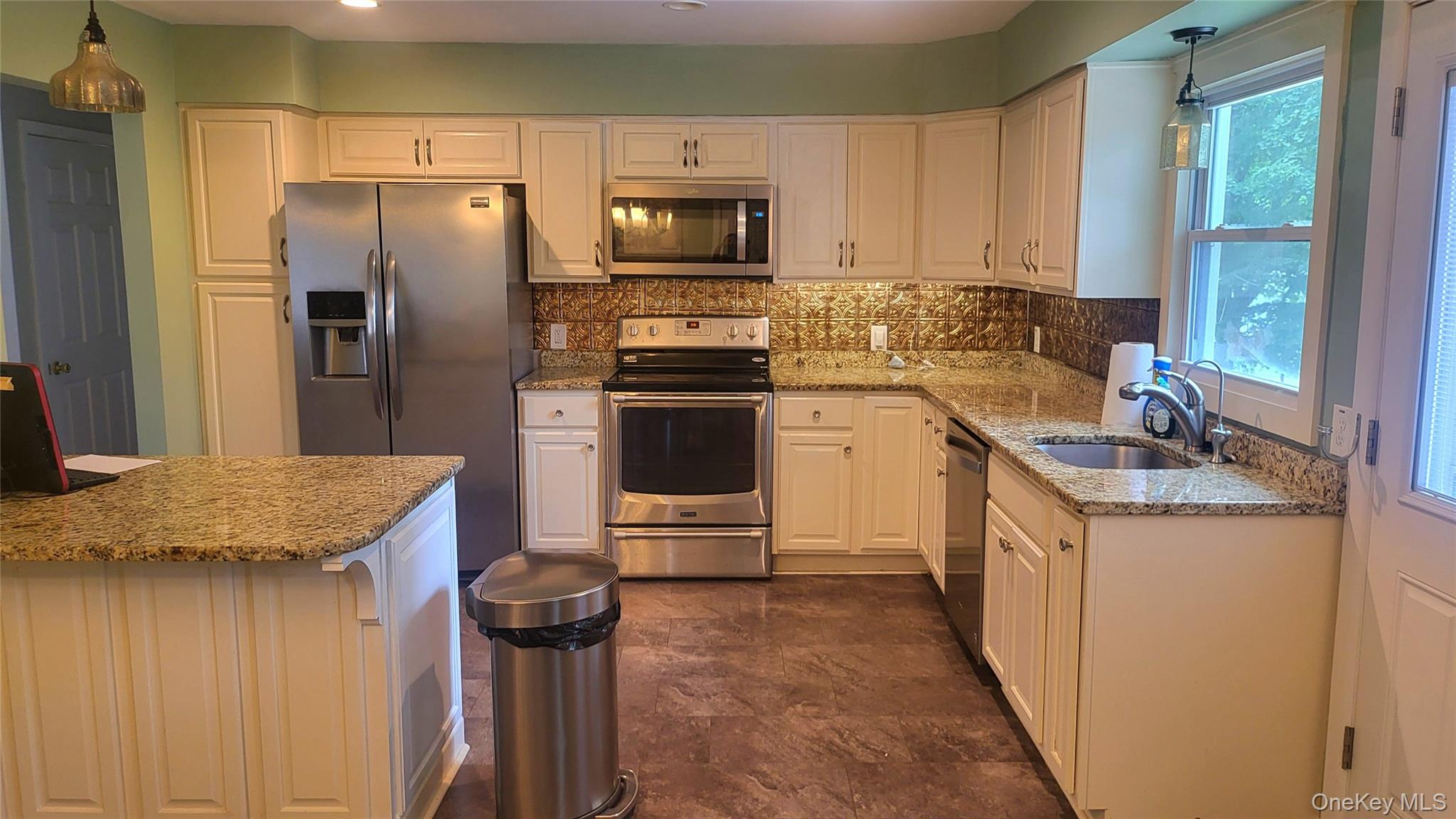 12 High Ridge Road Poughkeepsie, NY 12603 - Photo 4 of 34 Kitchen featuring stainless steel appliances