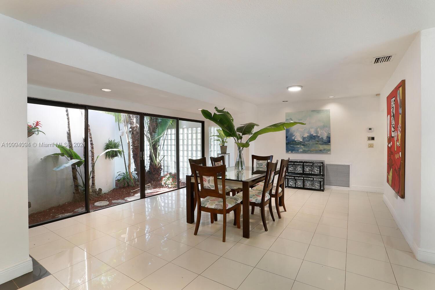 12401 Southwest 72nd Avenue Pinecrest, FL 33156 - Photo 12 of 16