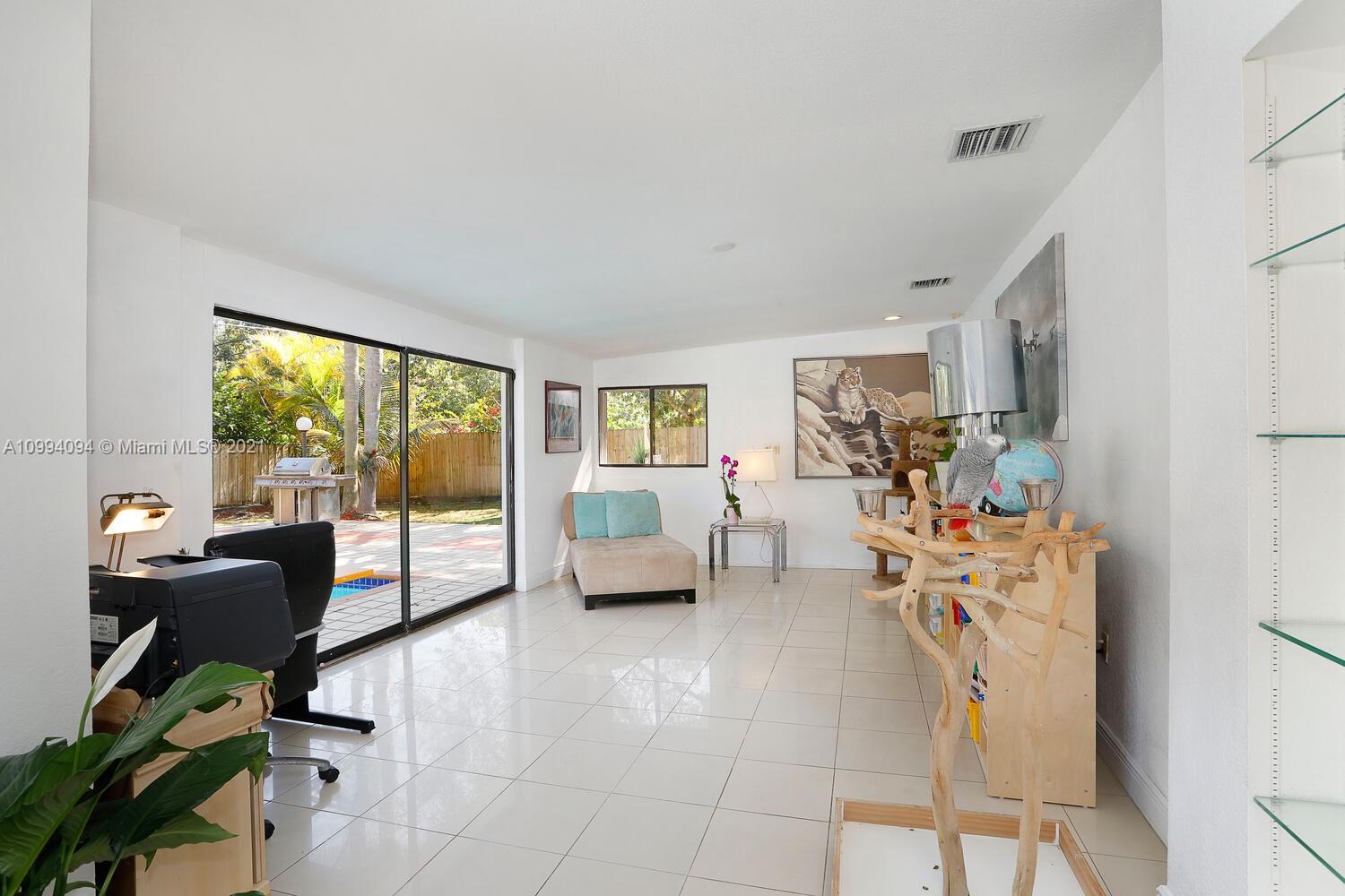 12401 Southwest 72nd Avenue Pinecrest, FL 33156 - Photo 14 of 16