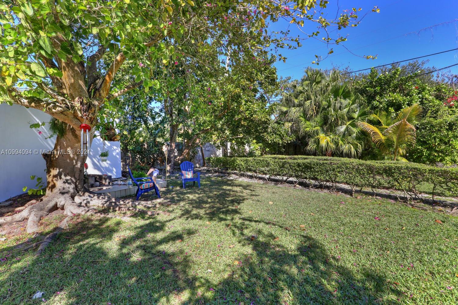 12401 Southwest 72nd Avenue Pinecrest, FL 33156 - Photo 15 of 16