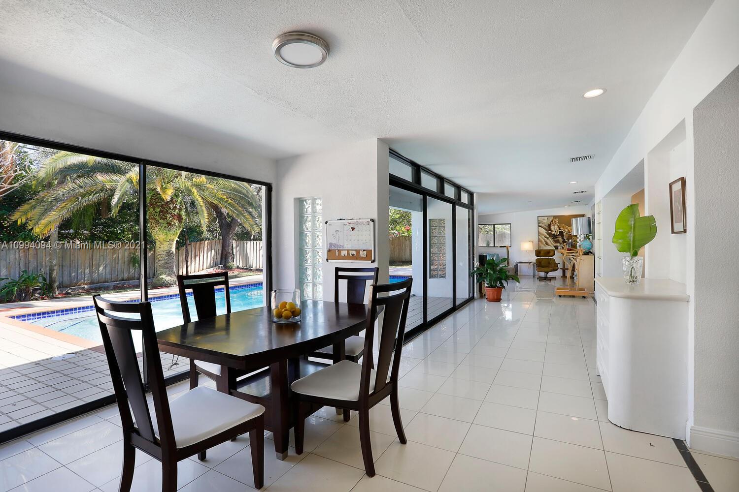 12401 Southwest 72nd Avenue Pinecrest, FL 33156 - Photo 4 of 16