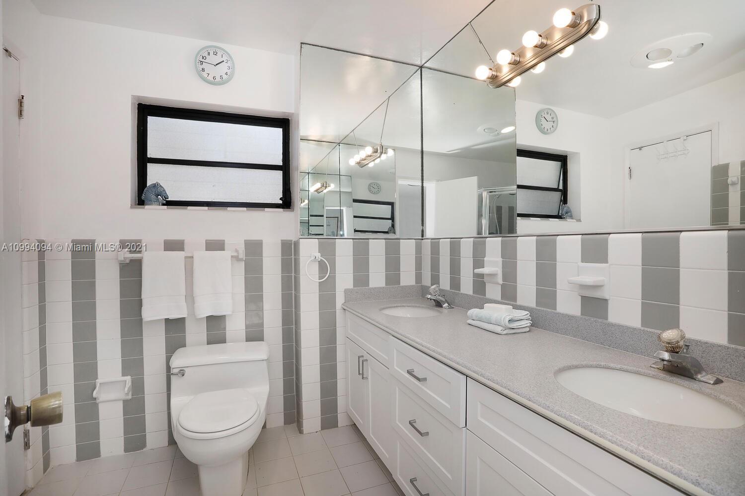 12401 Southwest 72nd Avenue Pinecrest, FL 33156 - Photo 6 of 16