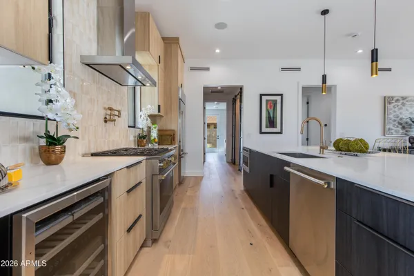 $2,099,000 | 3446 North 47th Street, Phoenix, AZ 85018