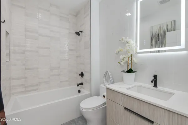 $2,099,000 | 3446 North 47th Street, Phoenix, AZ 85018