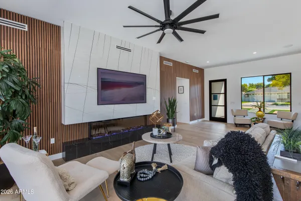 $2,099,000 | 3446 North 47th Street, Phoenix, AZ 85018