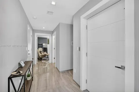 $1,295,000 | 700 Northeast 14th Avenue, Unit 311, Fort Lauderdale, FL 33304