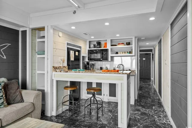 $199,900 | 2310 North Ocean Boulevard, Unit 204, Myrtle Beach, SC 29577