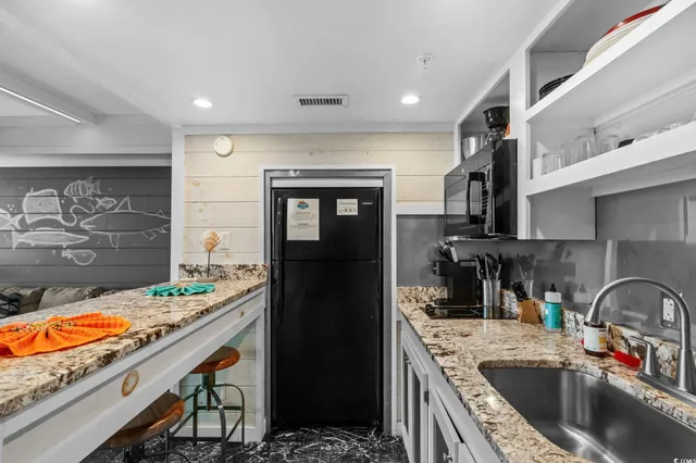 $199,900 | 2310 North Ocean Boulevard, Unit 204, Myrtle Beach, SC 29577