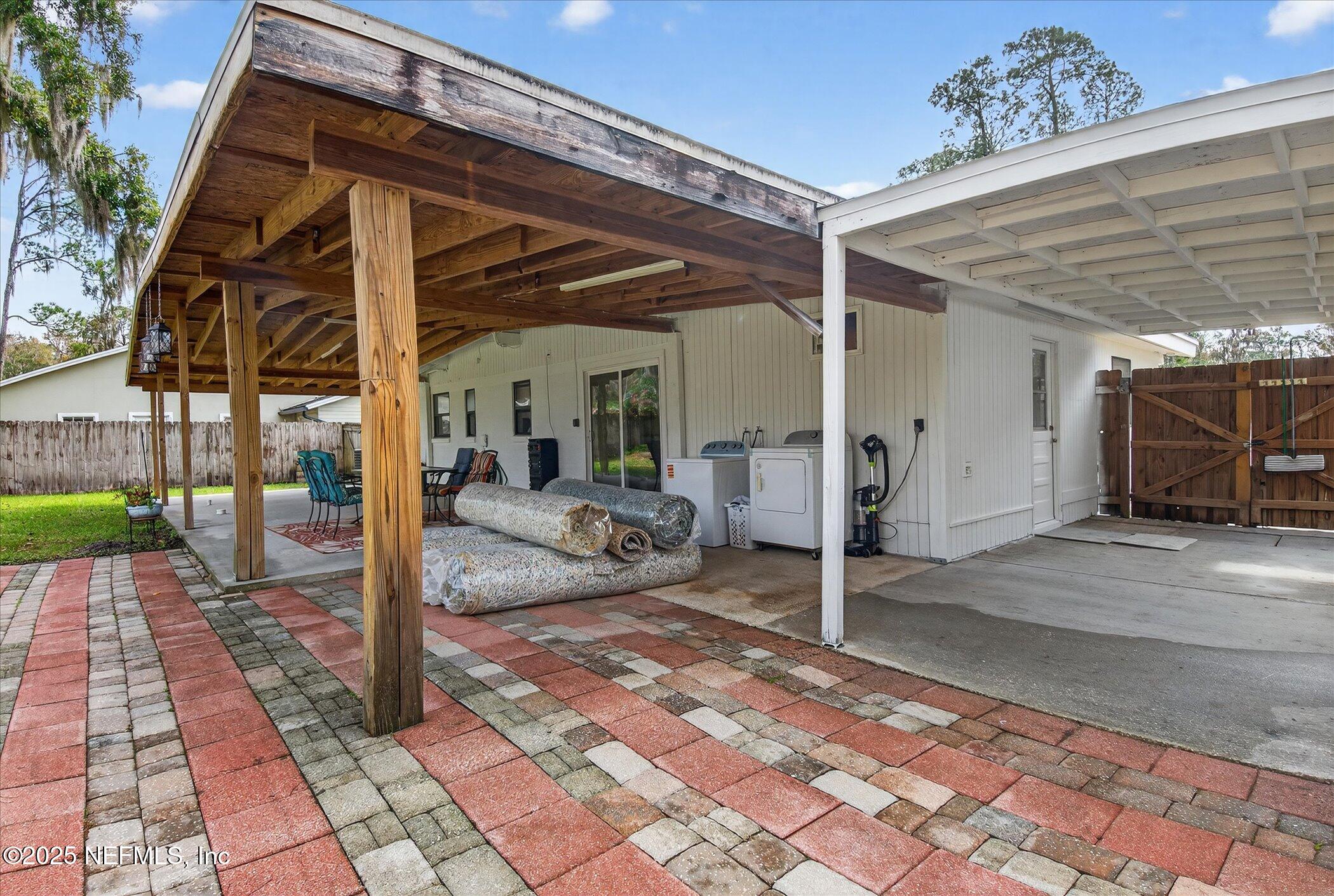 3177 Loretto Road Jacksonville, FL 32223 - Photo 22 of 31 30-3177-Loretto-Rd-WindowStill