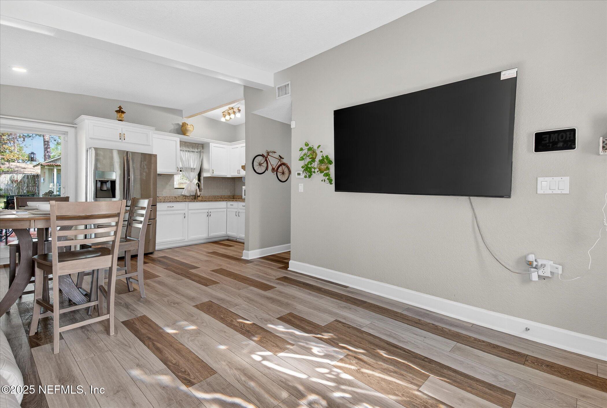 3177 Loretto Road Jacksonville, FL 32223 - Photo 4 of 31 08-3177-Loretto-Rd-WindowStill