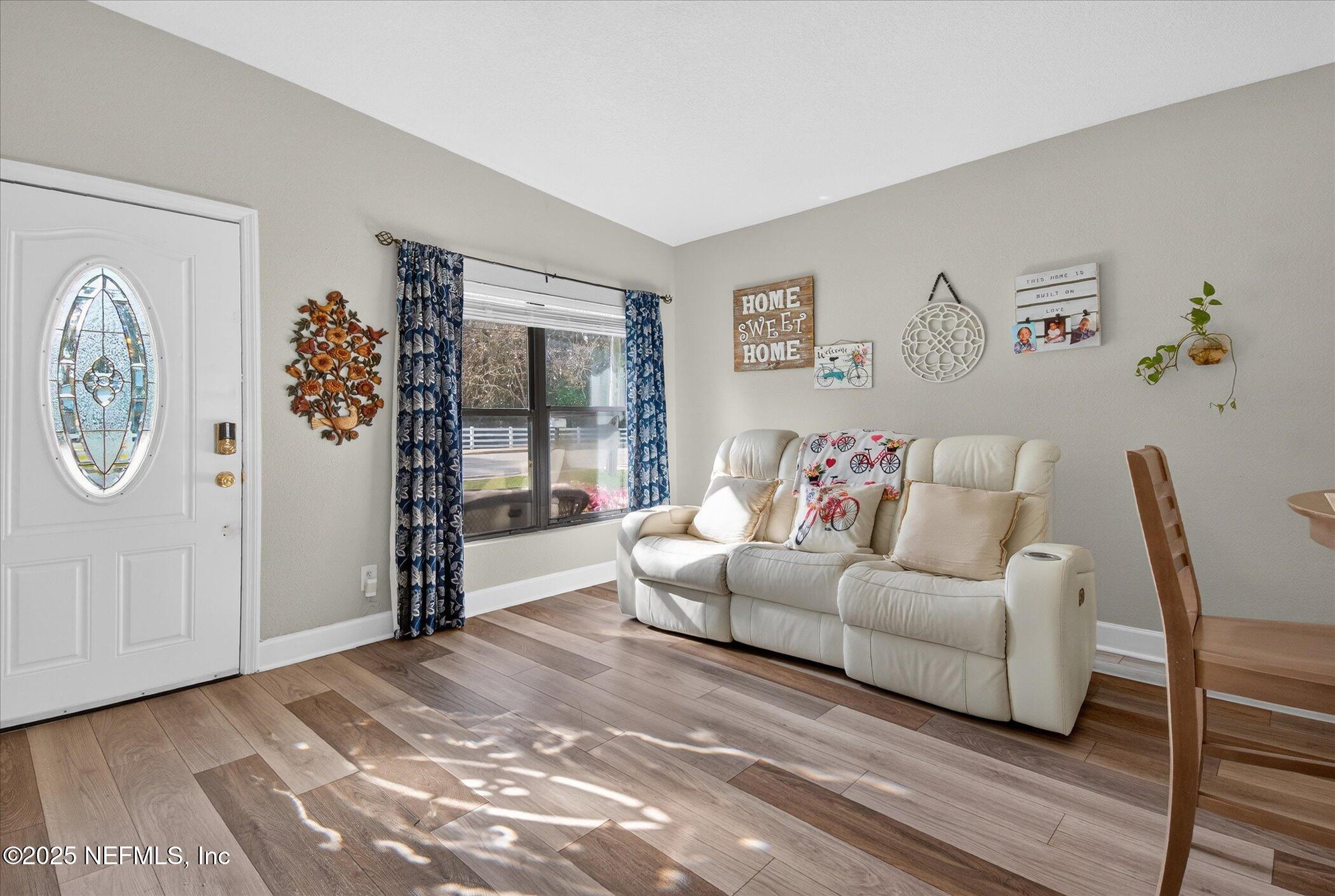 3177 Loretto Road Jacksonville, FL 32223 - Photo 6 of 31 09-3177-Loretto-Rd-WindowStill