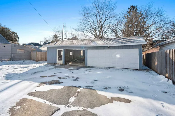 $250,000 | 425 East Summer Street, Appleton, WI 54911