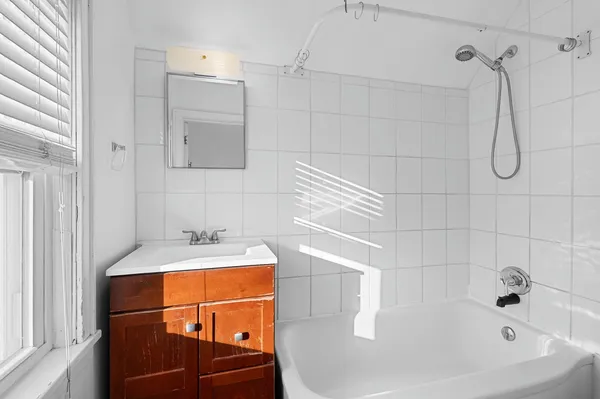 $250,000 | 425 East Summer Street, Appleton, WI 54911