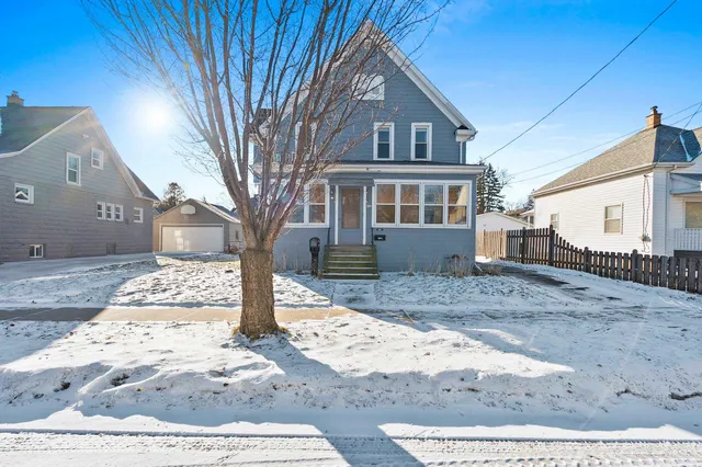 $275,000 | 425 East Summer Street, Appleton, WI 54911