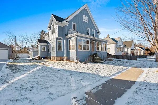 $250,000 | 425 East Summer Street, Appleton, WI 54911