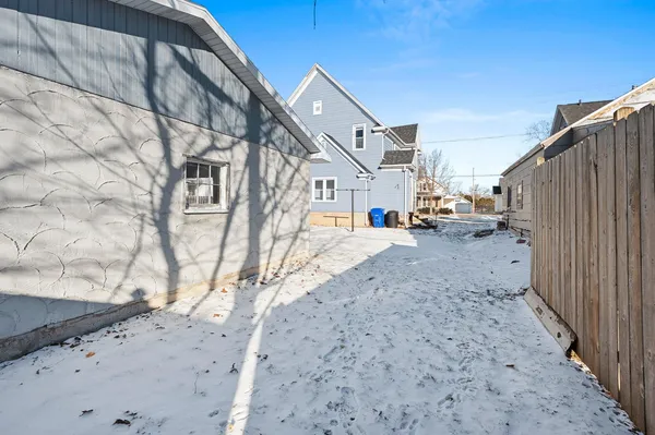 $250,000 | 425 East Summer Street, Appleton, WI 54911