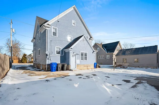 $275,000 | 425 East Summer Street, Appleton, WI 54911