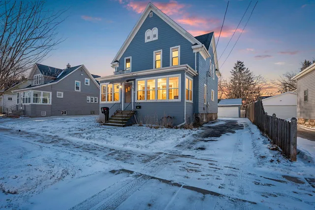 $275,000 | 425 East Summer Street, Appleton, WI 54911