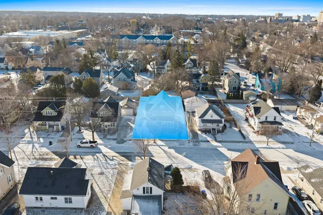 $275,000 | 425 East Summer Street, Appleton, WI 54911