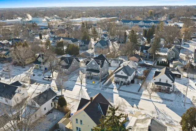 $275,000 | 425 East Summer Street, Appleton, WI 54911