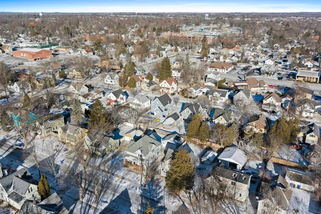 $275,000 | 425 East Summer Street, Appleton, WI 54911