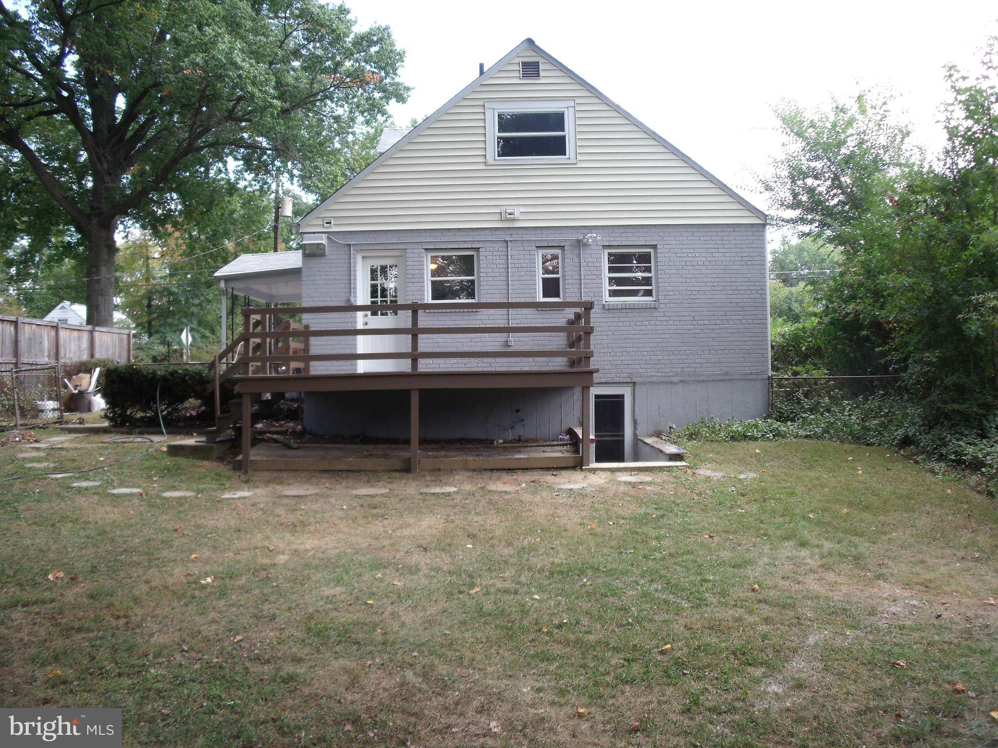 Exterior (Rear)